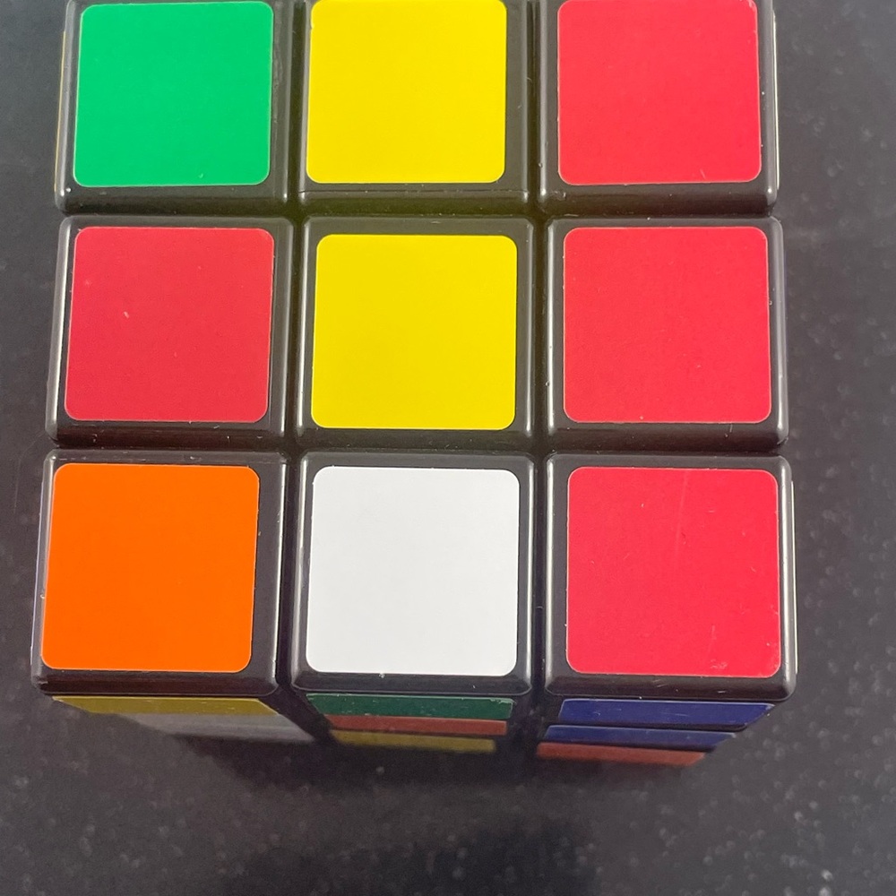Cube with Multicolor Faces - Picture 4 of 6